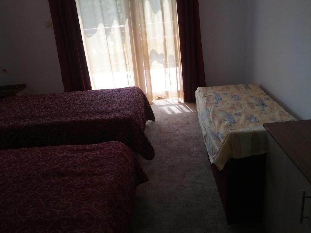 Byala Perla Family Hotel Zimmer foto